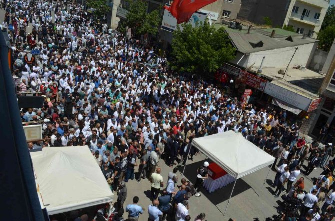 Konya'da öldürülen Dr. Ekrem Karakaya Kayseri'de toprağa verildi 16