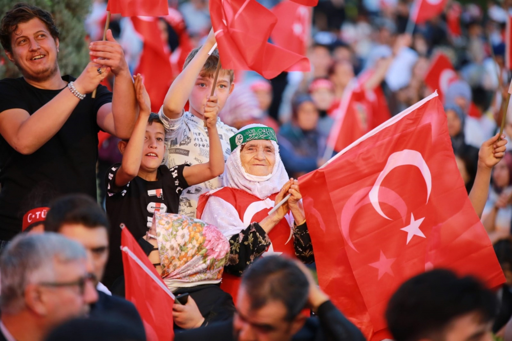 Konya, Mevlana Meydanı'nda 15 Temmuz Şehitlerini andı 26