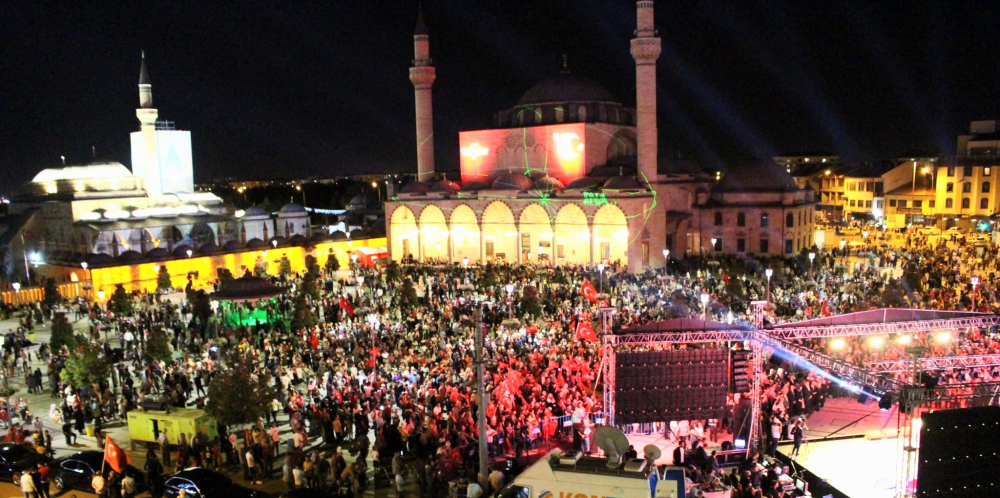 Konya, Mevlana Meydanı'nda 15 Temmuz Şehitlerini andı 33