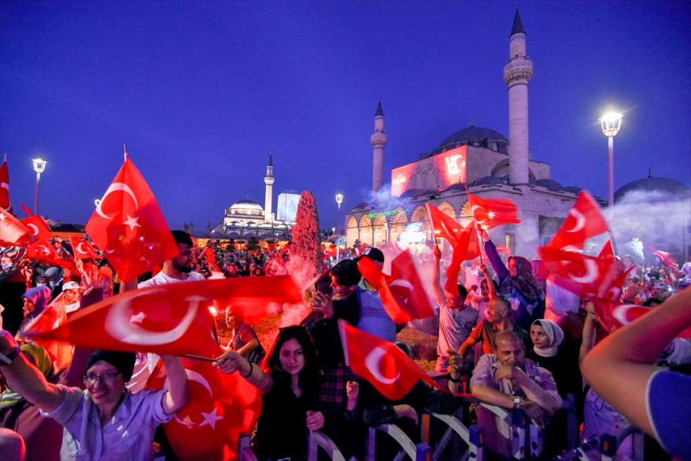 Konya, Mevlana Meydanı'nda 15 Temmuz Şehitlerini andı 42