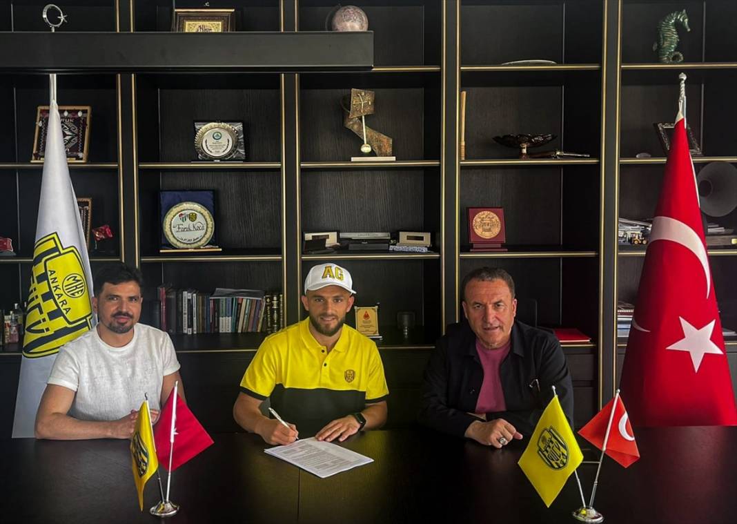 Süper Lig'de dikkat çeken imzalar 123