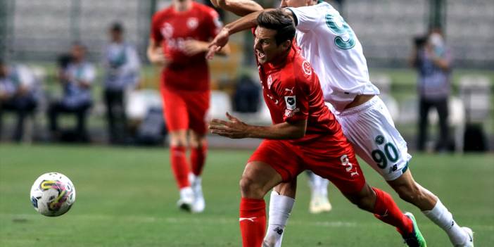 Konyaspor-Vaduz maçından kareler