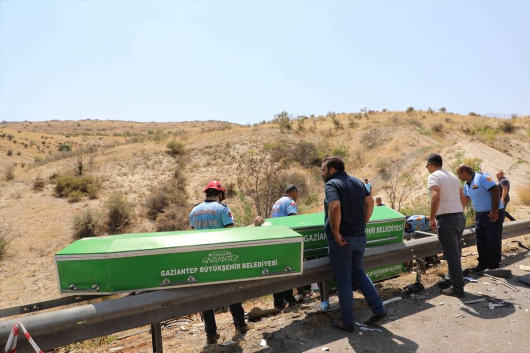 Gaziantep'te katliam gibi kaza: 15 ölü, 22 yaralı 18