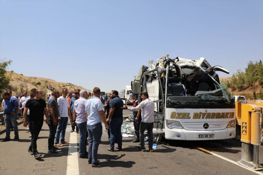 Gaziantep'te katliam gibi kaza: 15 ölü, 22 yaralı 19