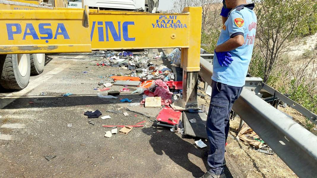 Gaziantep'te katliam gibi kaza: 15 ölü, 22 yaralı 29