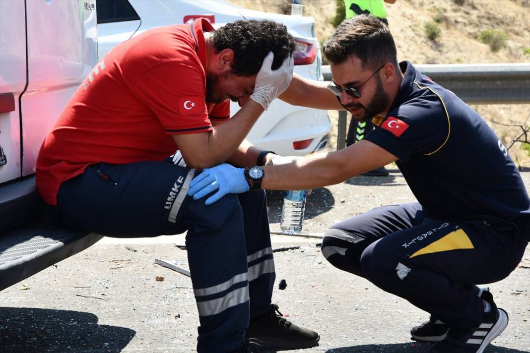 Gaziantep'te katliam gibi kaza: 15 ölü, 22 yaralı 35