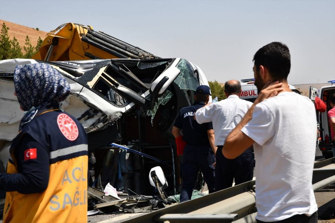 Gaziantep'te katliam gibi kaza: 15 ölü, 22 yaralı 37