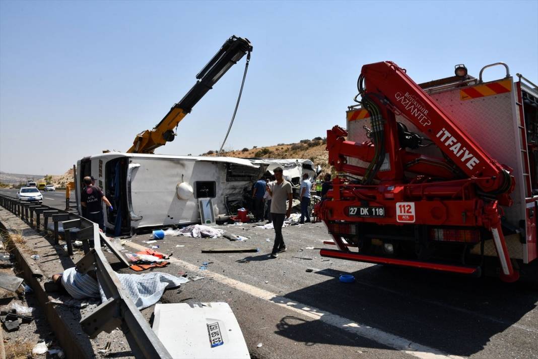 Gaziantep'te katliam gibi kaza: 15 ölü, 22 yaralı 45
