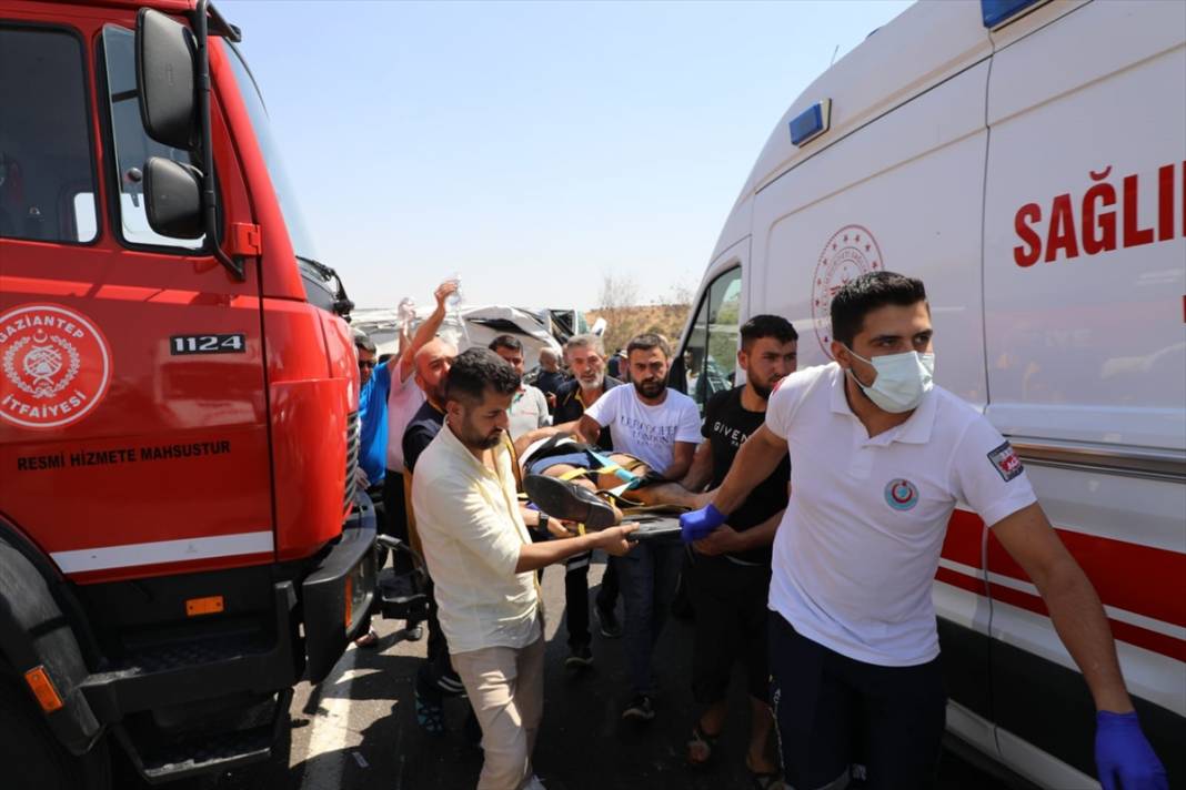 Gaziantep'te katliam gibi kaza: 15 ölü, 22 yaralı 9