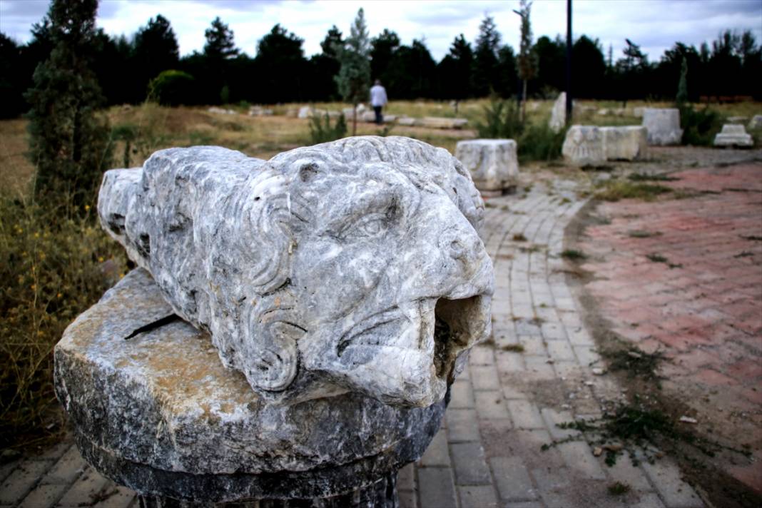 Konya'daki açık hava müzesinde çalışmalar sürüyor! 'Arkeopark'ta sergilenecek 7