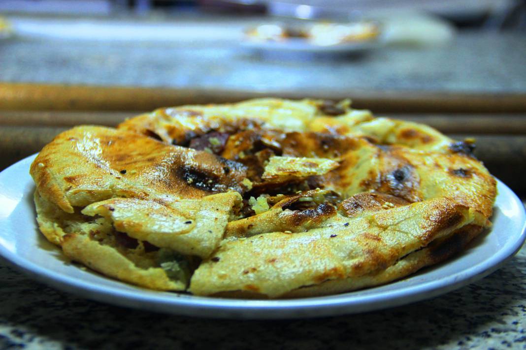 Osmanlı’dan günümüze uzanan Anadolu’nun pizzası "yağ somunu” 4