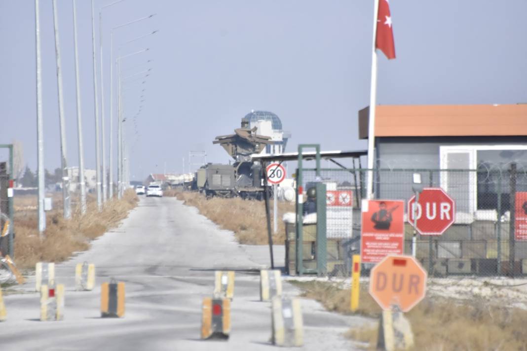 Konya'da askeri eğitim uçağı düştü 8