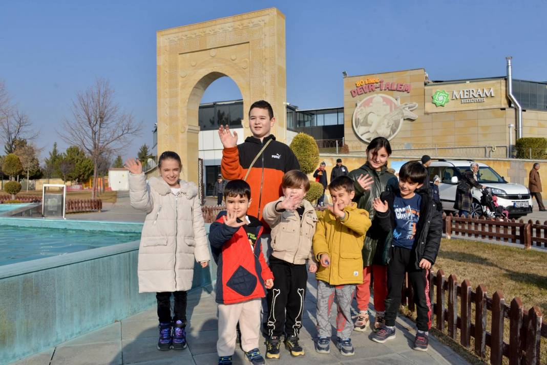 Konya’da 80 Binde Devr-i Alem Parkı ara tatilde de çocukların gözdesi oldu 9