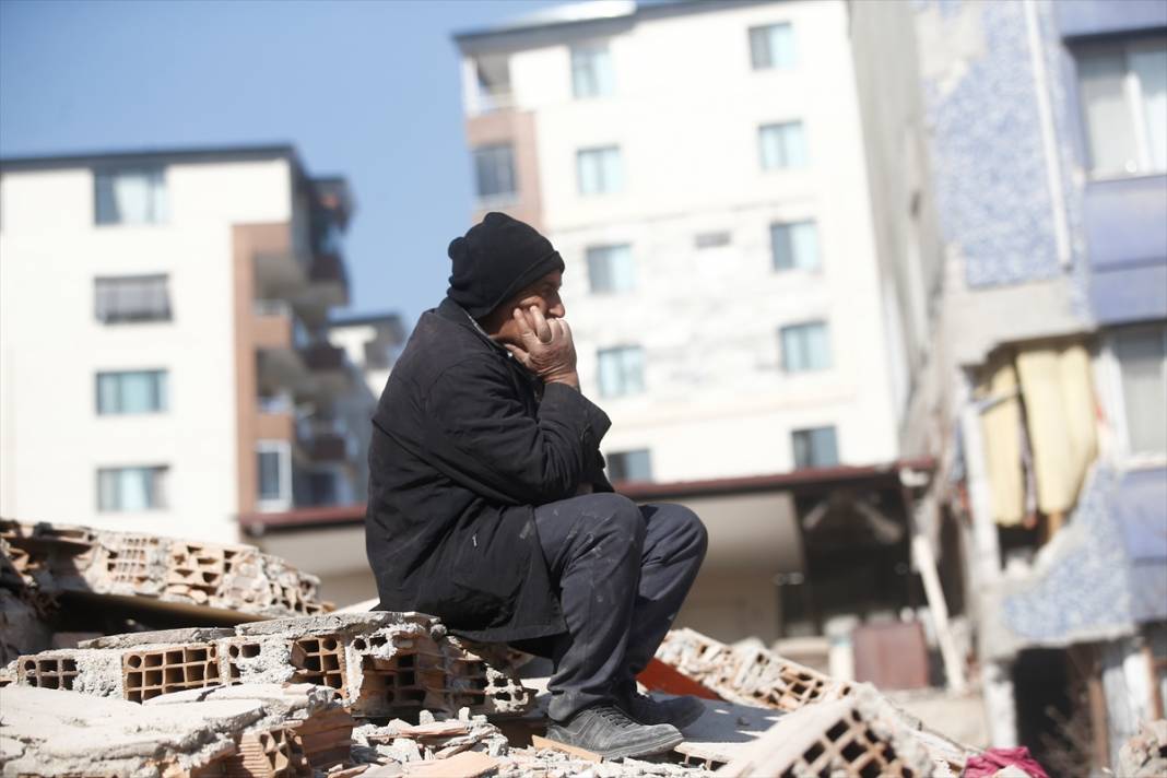 Kahramanmaraş merkezli depremlerden etkilenen Hatay'dan kareler 9
