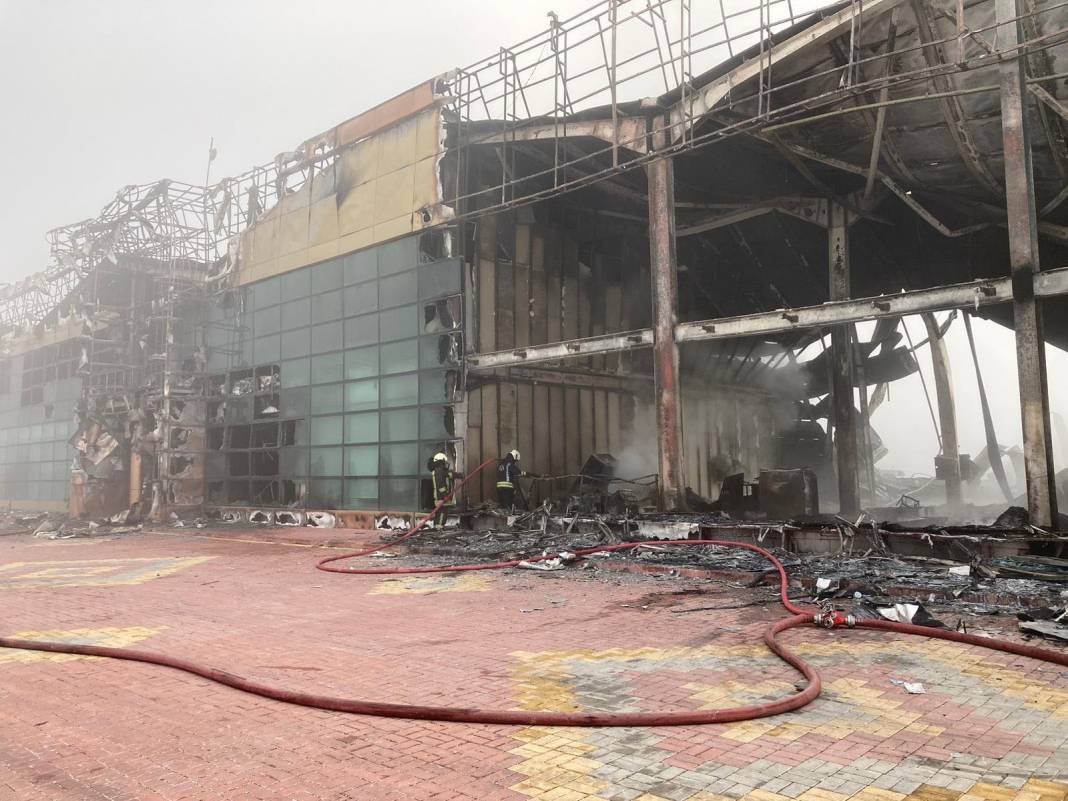 Konya'da plastik fabrikası, alev alev yandı 5