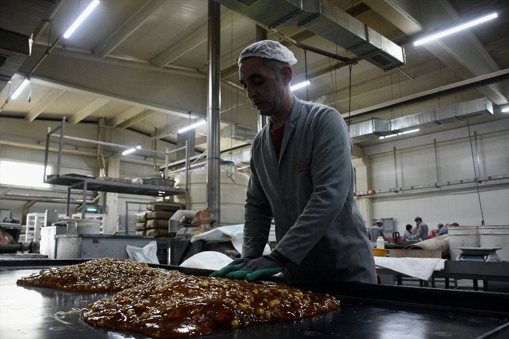 Konya'da şeker üreticilerinde bayram yoğunluğu sürüyor 12