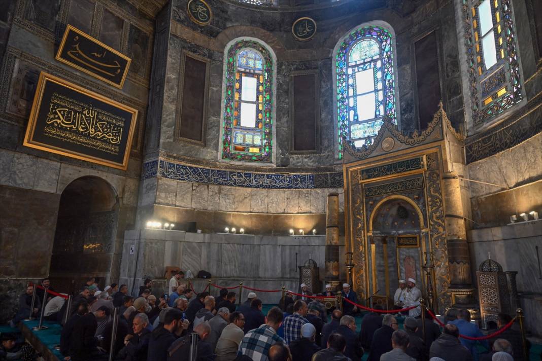 Ayasofya-i Kebir Cami-i Şerifi'nde İstanbul'un fethi için mevlit okutuldu 3