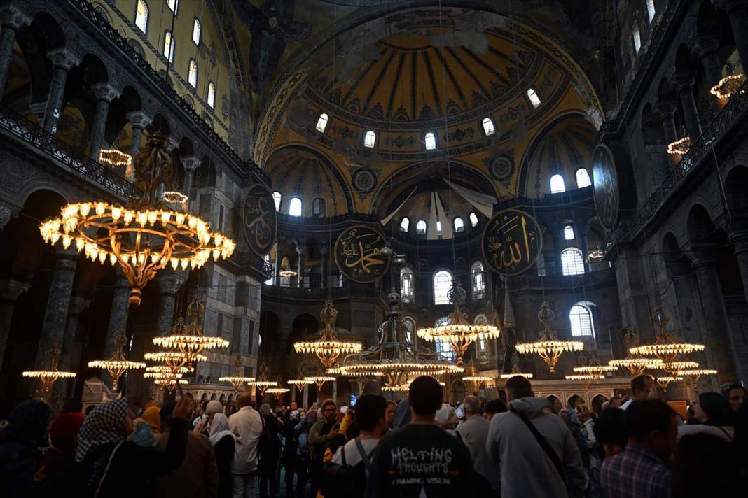 Ayasofya-i Kebir Cami-i Şerifi'nde İstanbul'un fethi için mevlit okutuldu 4