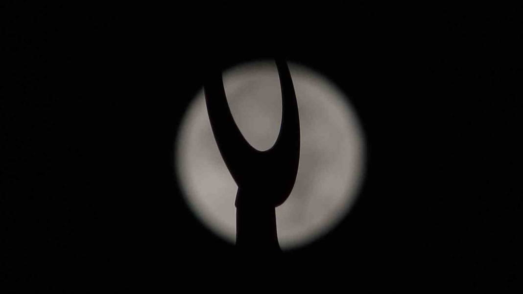 Konya’da ‘Süper Mavi Ay’ görsel şölen oluşturdu 3