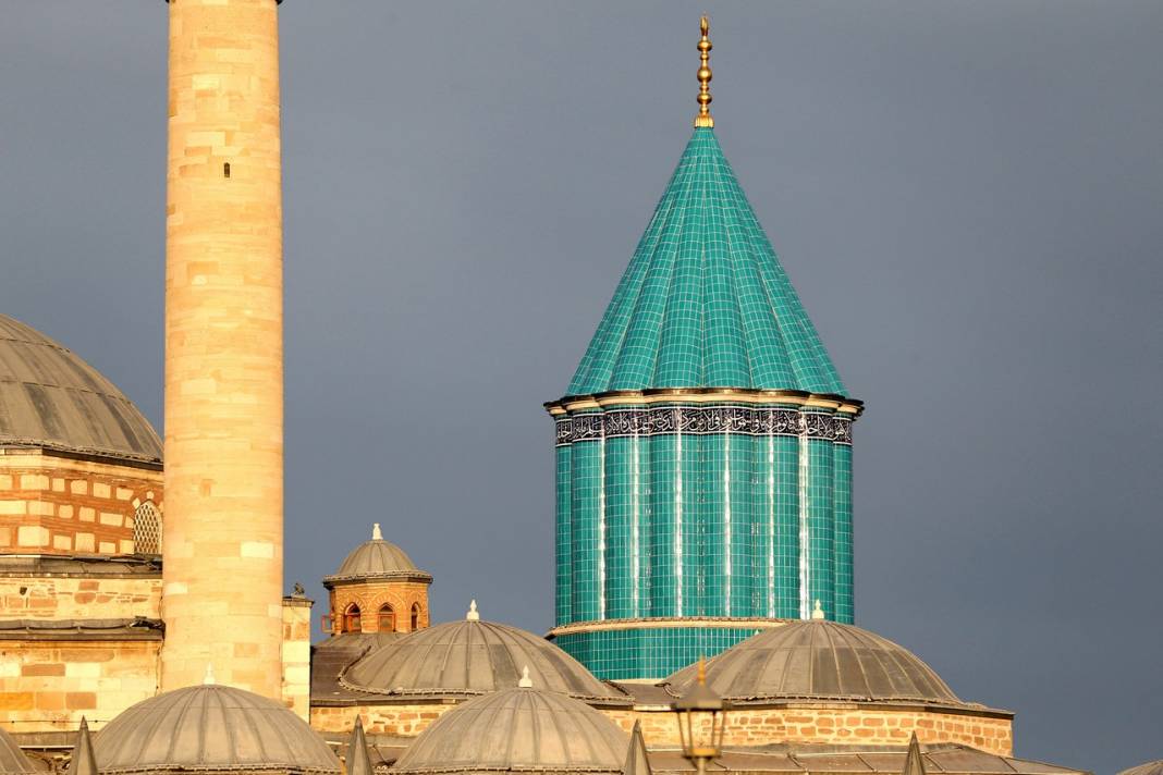 Konya'nın simgesi Mevlana Müzesi'nin simgesi "Yeşil Kubbe" yeni görünümüne kavuştu 10