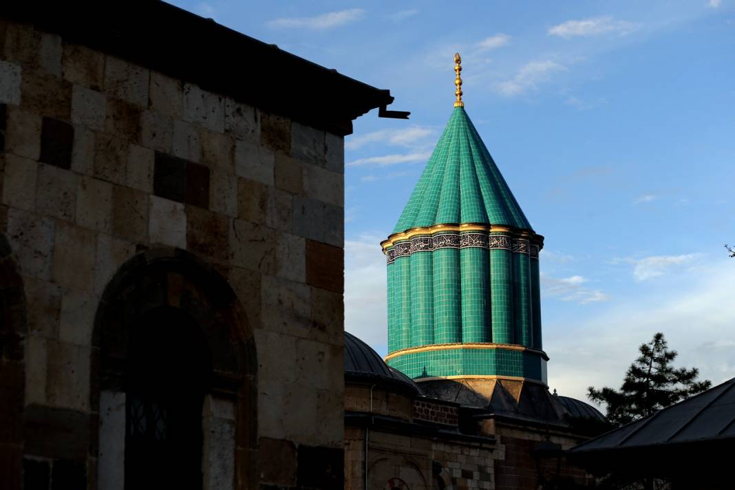 Konya'nın simgesi Mevlana Müzesi'nin simgesi "Yeşil Kubbe" yeni görünümüne kavuştu 5