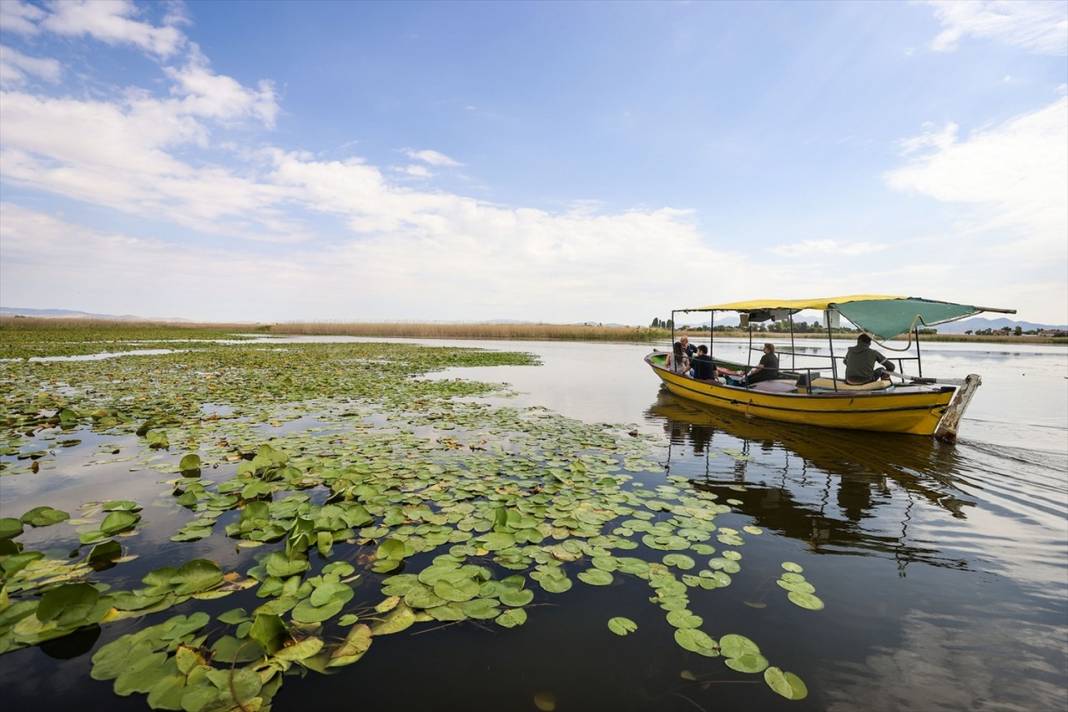 Konya'daki gölün sığ kıyıları fotoğraf tutkunlarının uğrak yeri oldu 3