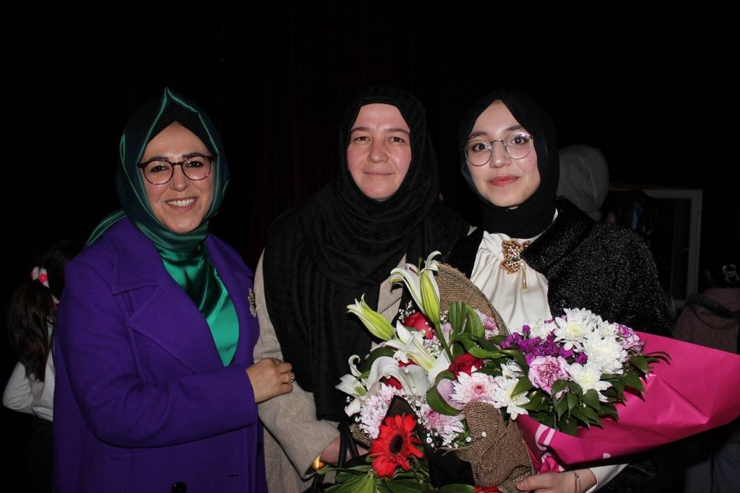 Konya'da lise öğrencileri tiyatroda çığır açtı! 6
