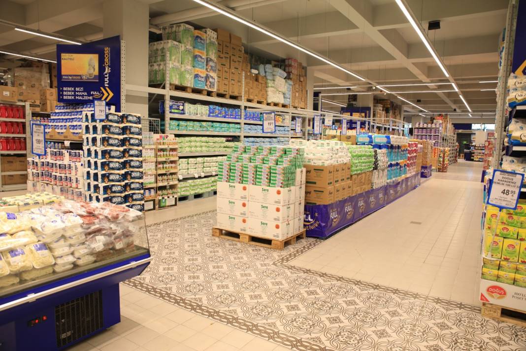 14 yıldır Konya’da hizmet veren marketten değişim! Yeni adı ve açılış tarihi belli oldu 6