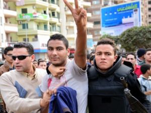 Mısır'da anayasa referandumunu boykot gösterileri