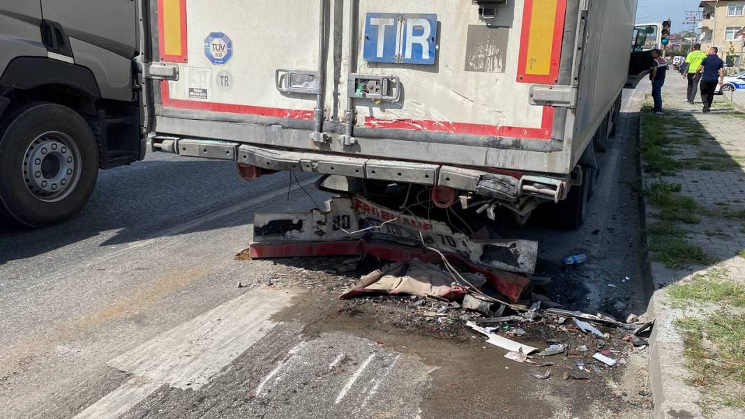 Samsun'da feci kaza! 3 çocuk sahibi genç çift hayatını kaybetti 1