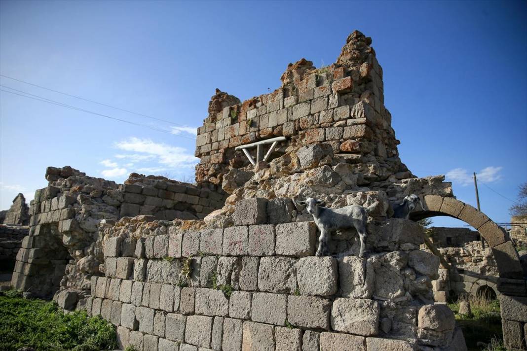 Konya-Karaman sınırında yeni tarihi yapılar tespit edildi 14