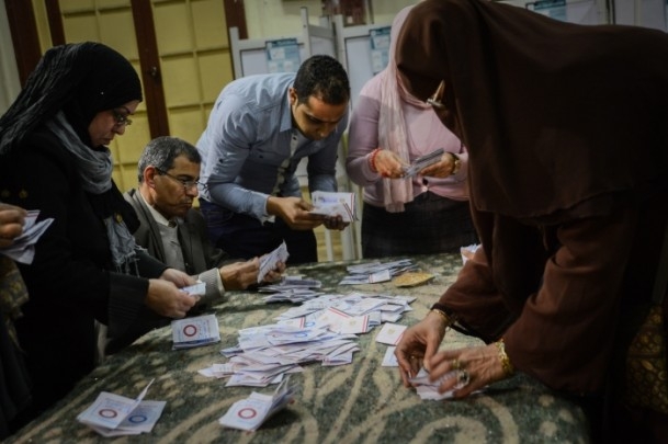 Mısır'daki anayasa referandumu sona erdi 10