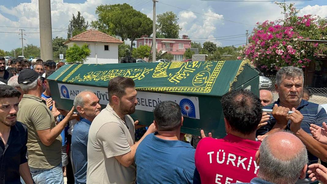 Antalya'da acı ölüm! Maçta fenalaştı, hayatını kaybetti 2