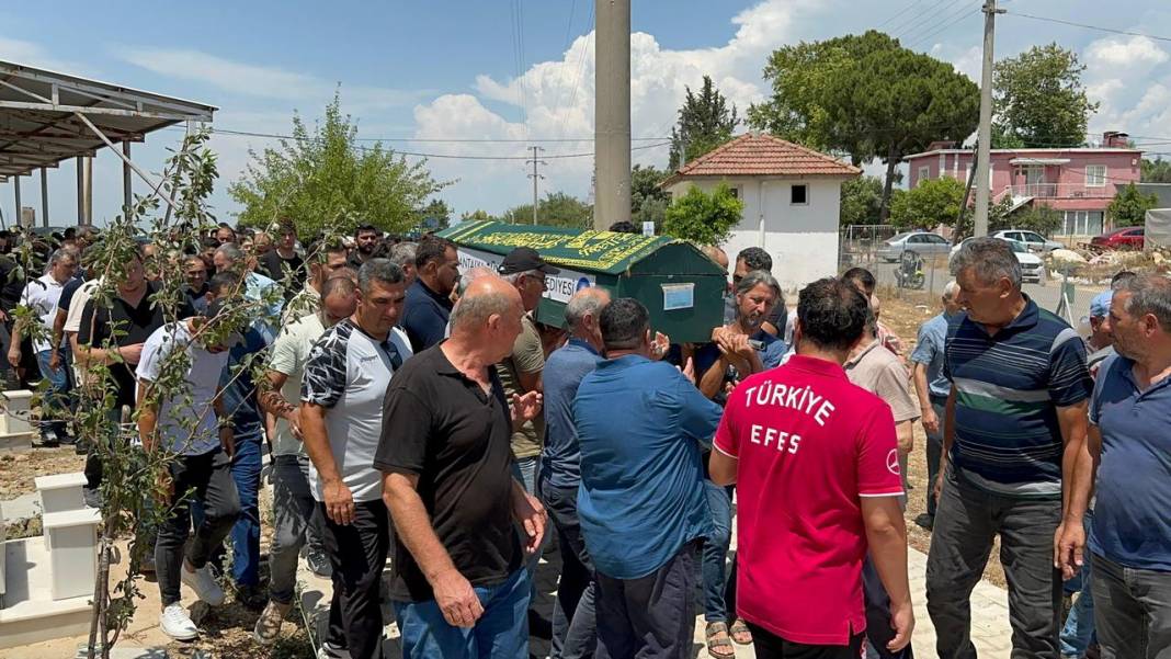 Antalya'da acı ölüm! Maçta fenalaştı, hayatını kaybetti 3