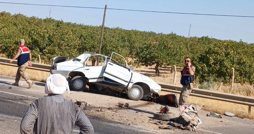 Şanlıurfa'da otomobil hurdaya döndü! Sürücü hayatını kaybetti 6