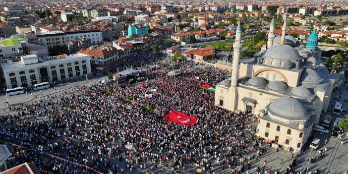 Konya’da yoğun katılımlı Gazze mitingi (Galeri)