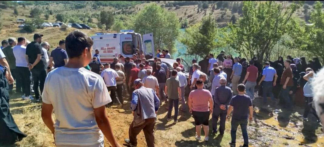 Yer Giresun... Boğulma tehlikesi geçiren 3 torununu kurtardı, kendisi öldü 4