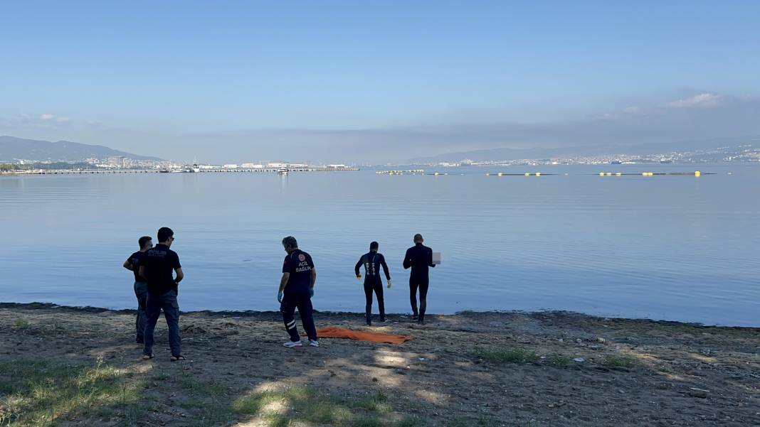 Kocaeli'de denizde ceset bulundu 3