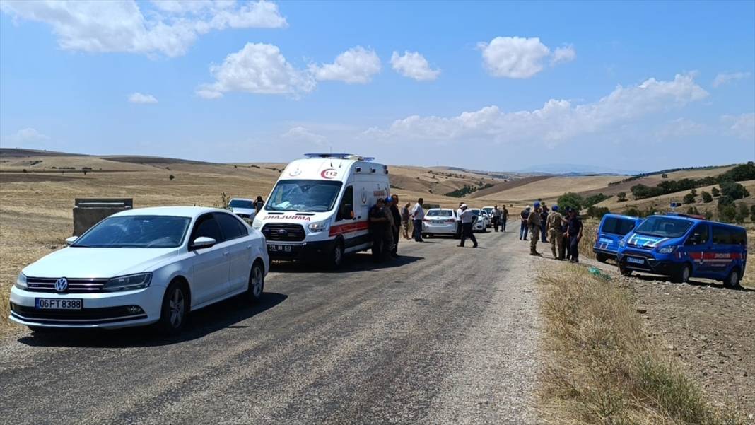 Kırıkkale'de akrabalar arasında tarla sulama kavgası... 3 kişi hayatını kaybetti 4