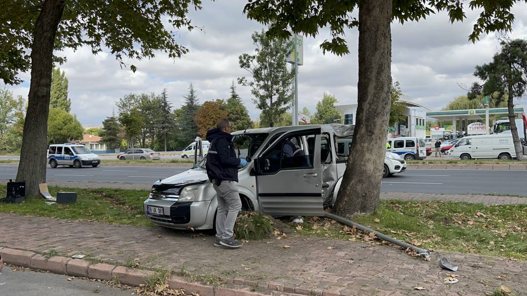 Kayseri'de hafif ticari aracın çarptığı yayadan acı haber 8