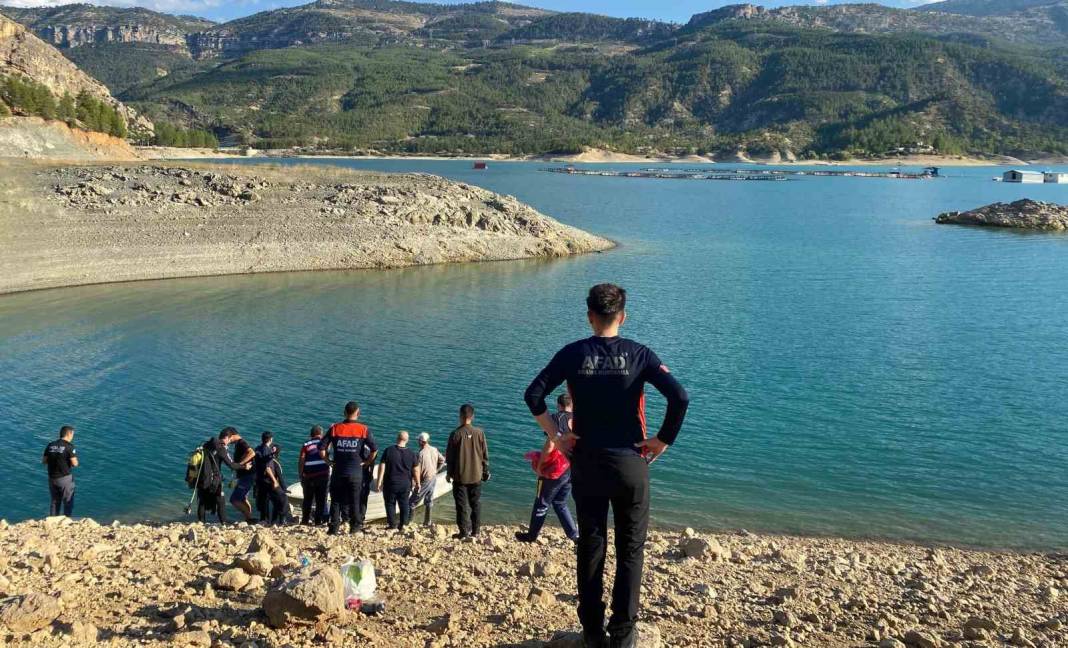 Karaman’da baraj gölüne giren genç boğuldu 1