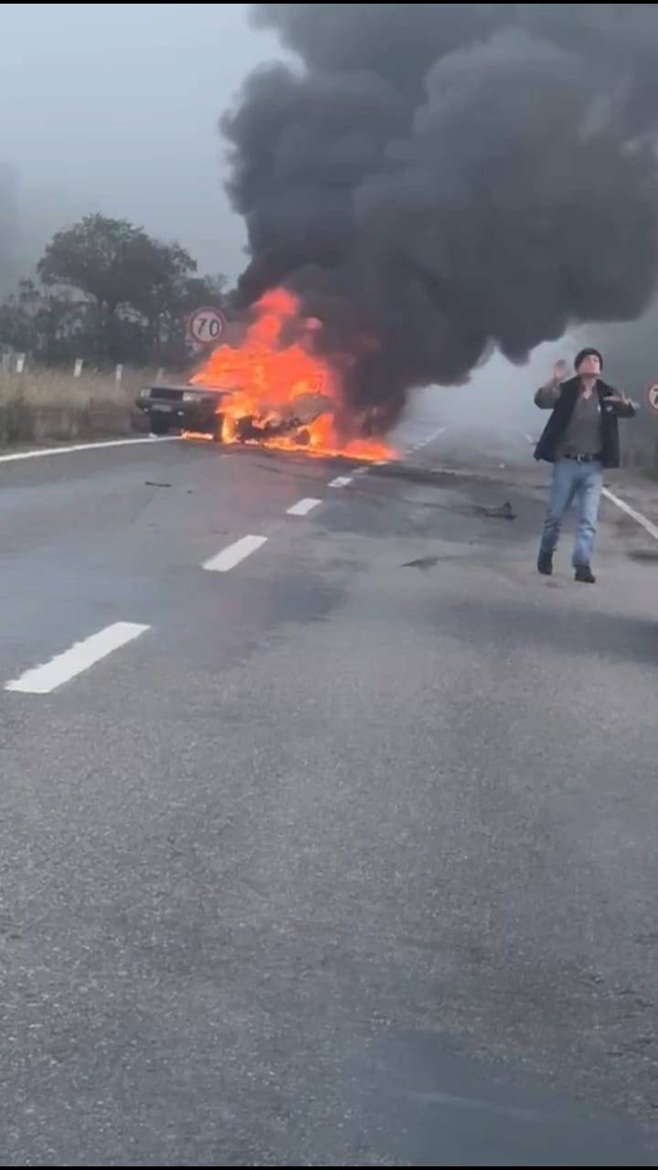 Zonguldak'ta çarpışan otomobiller alev aldı! 25 yaşındaydı, hayatını kaybetti 4