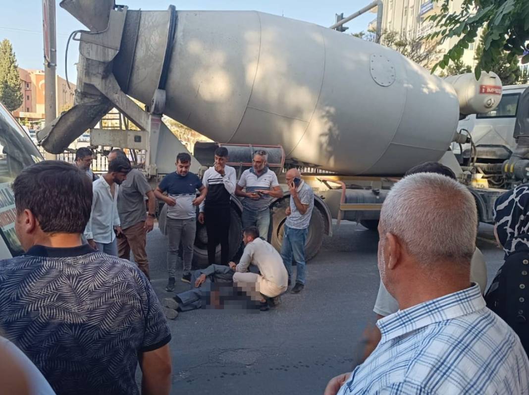 Mardin'de acı olay! Beton mikserinin altında kalarak can verdi 2