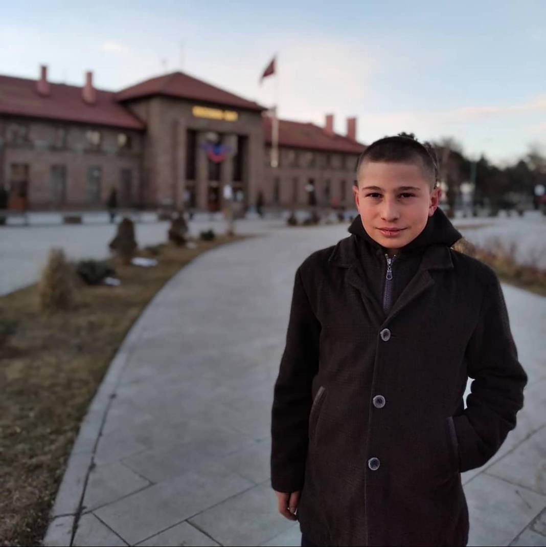 Erzurum'da yan bakma tartışması... 12 günlük yaşam mücadelesini kaybetti 2