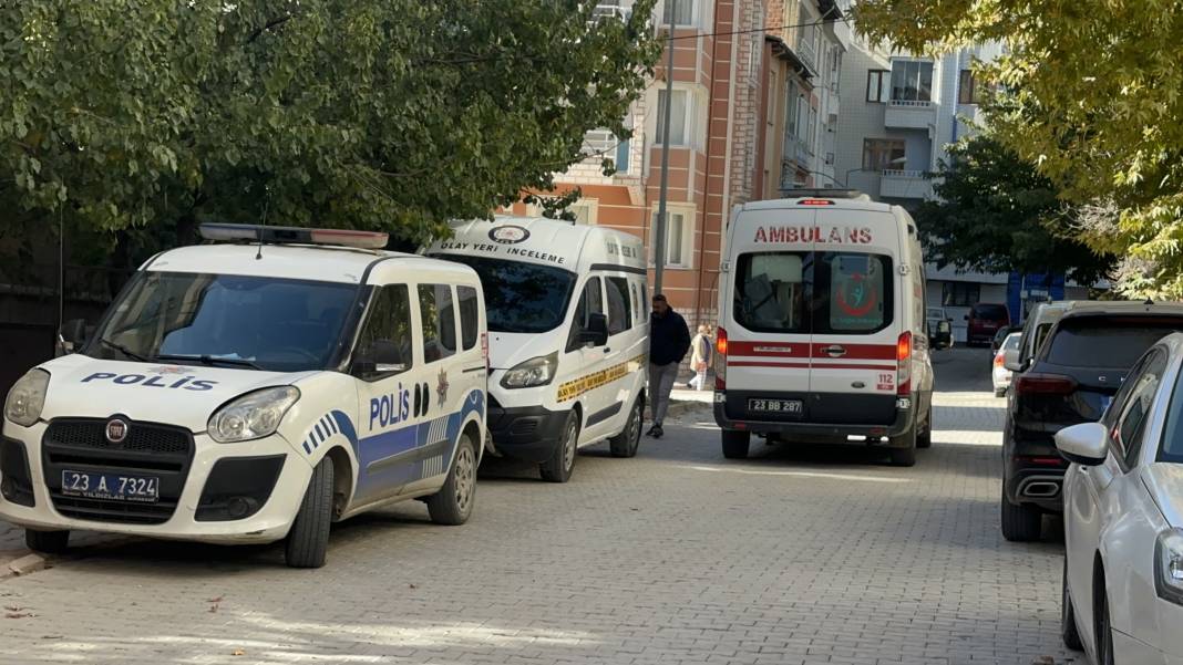 Elazığ’da şüpheli ölüm... Apartmandan düştü! Cesette dikkat çeken detay... 7