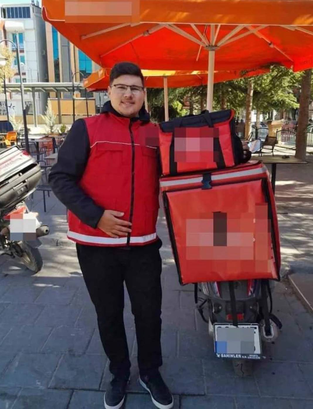 Burdur'da motokurye olarak çalışan üniversiteli hayatını kaybetti 5