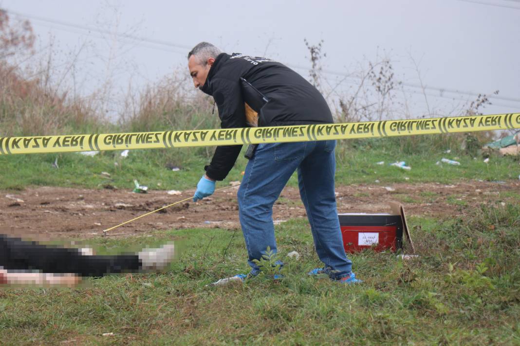 Sakarya'da boş arazide erkek cesedi bulundu! Kimliği belli oldu 4