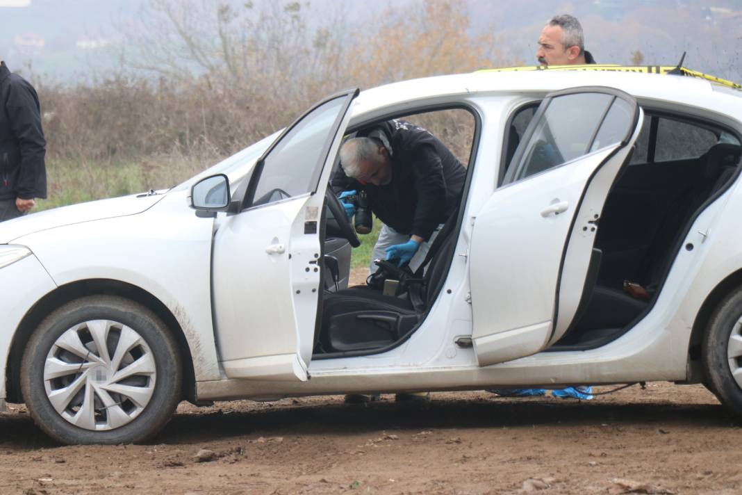 Sakarya'da boş arazide erkek cesedi bulundu! Kimliği belli oldu 7