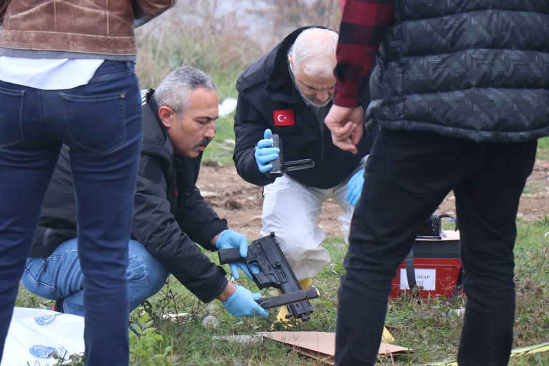 Sakarya'da boş arazide erkek cesedi bulundu! Kimliği belli oldu 8