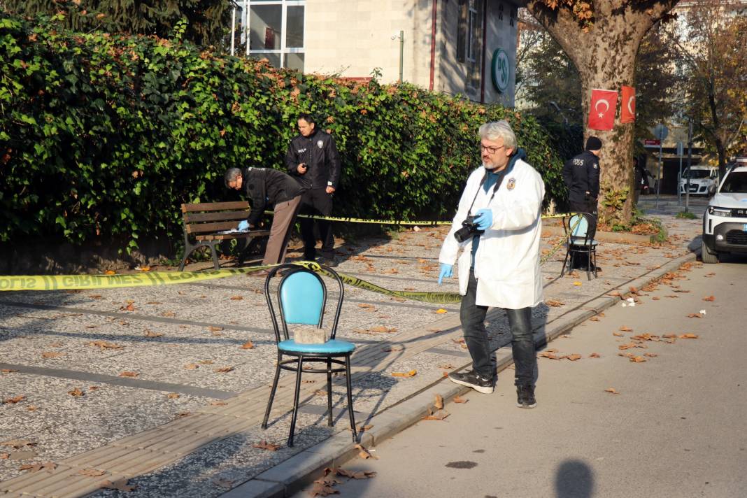 Sakarya'da sokak ortasında kadın cinayeti! Kimliği belli oldu 4